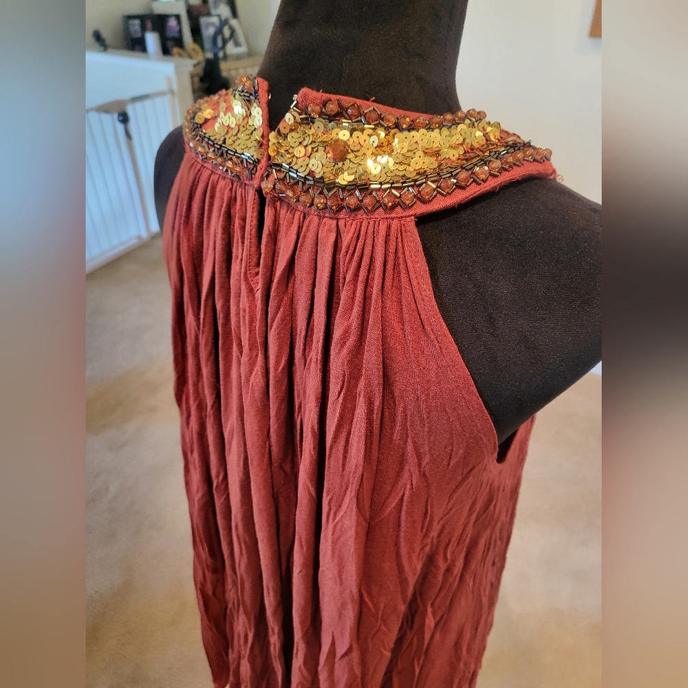 Tunic, with beaded neck - Picture 3 of 7